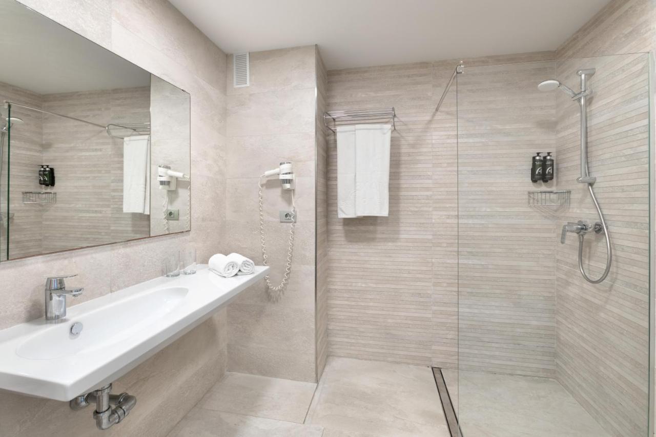 Standard Double Room Alexandre